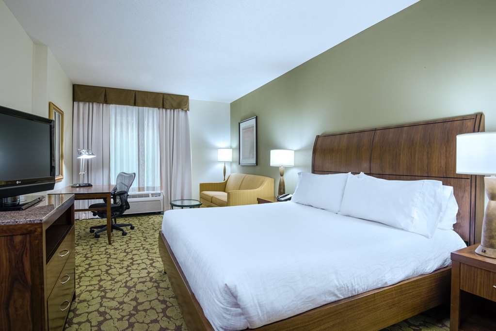 Hilton Garden Inn Atlanta North/Алфарета Стая снимка