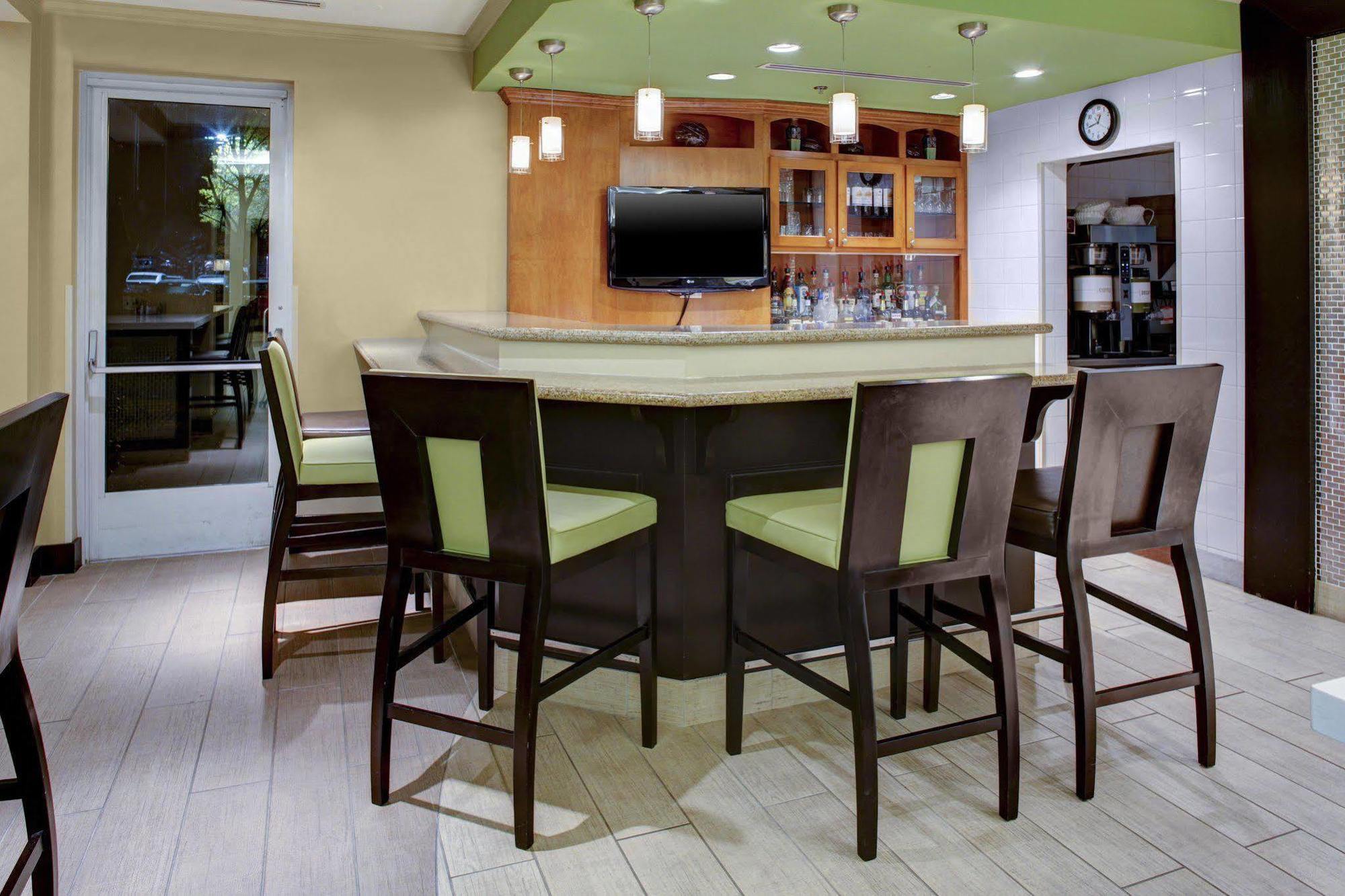 Hilton Garden Inn Atlanta North/Алфарета Екстериор снимка